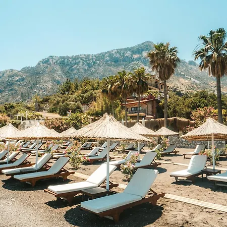 Hotel Florya Kumlubuek 4*