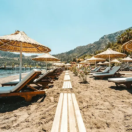 Florya Kumlubuek 酒店