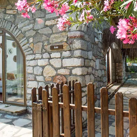 فندق Florya Kumlubuek 4*