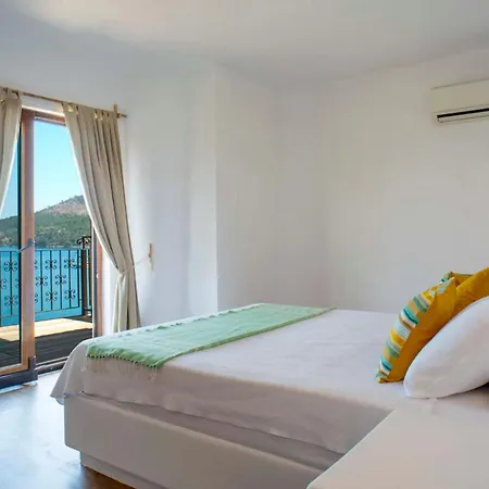 Florya Kumlubuek 4*