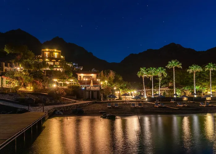 Hotel Florya Kumlubuek 4*